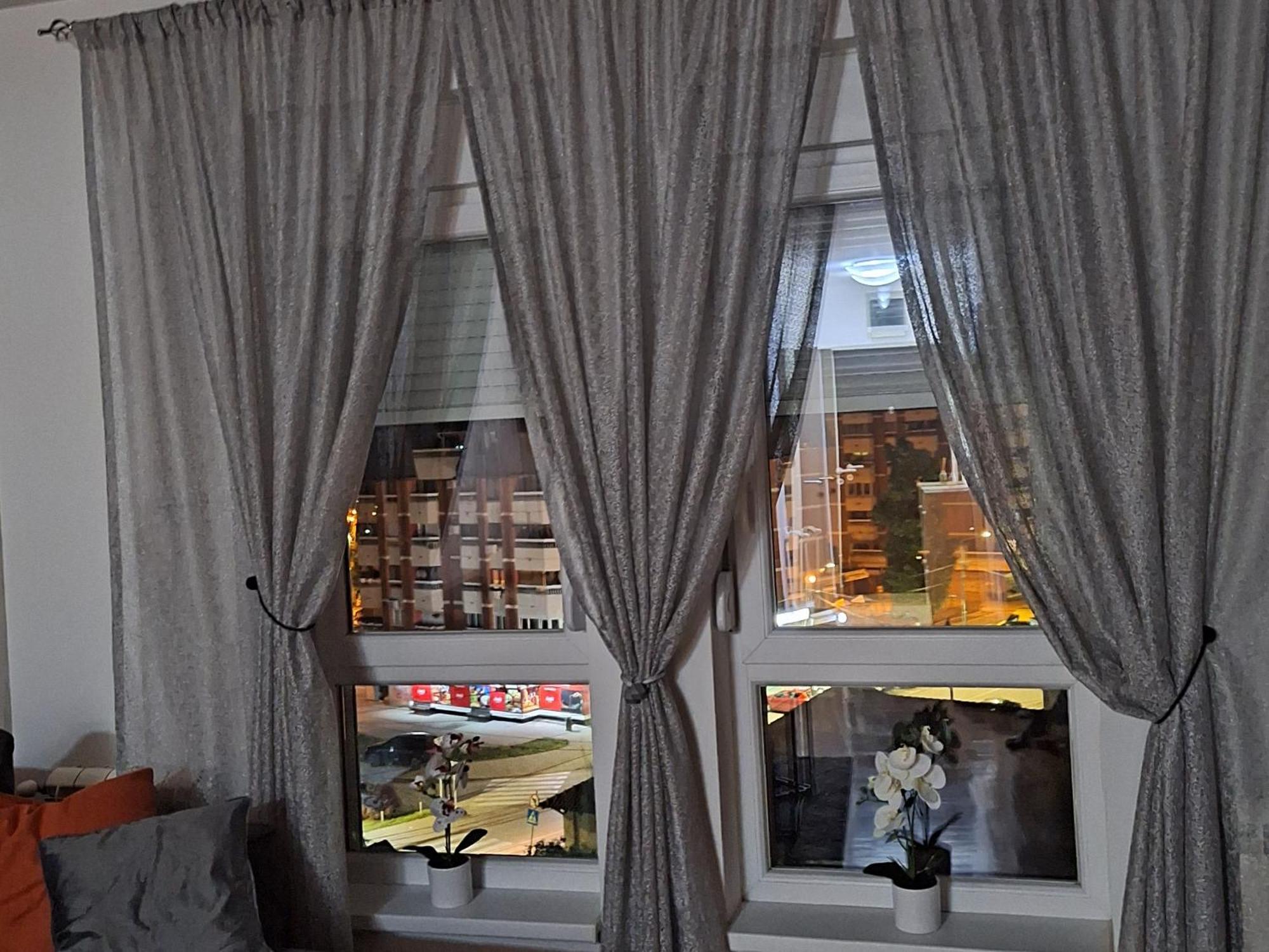 Stan Na Dan Aurora Apartment Pozarevac Bagian luar foto