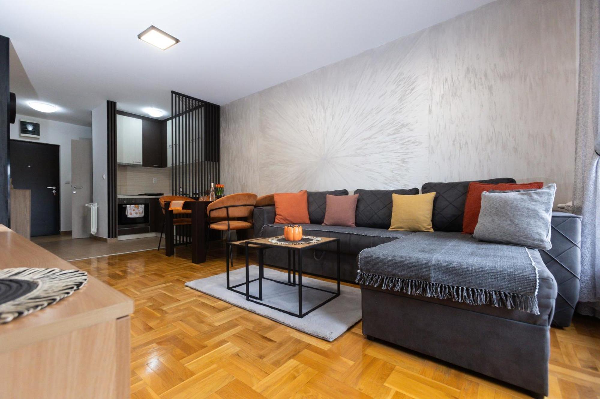 Stan Na Dan Aurora Apartment Pozarevac Bagian luar foto